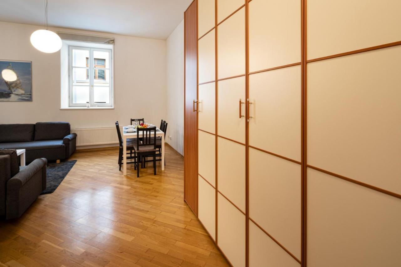 Old Riga Two Floor Palasta Loft Apartment With River View 외부 사진