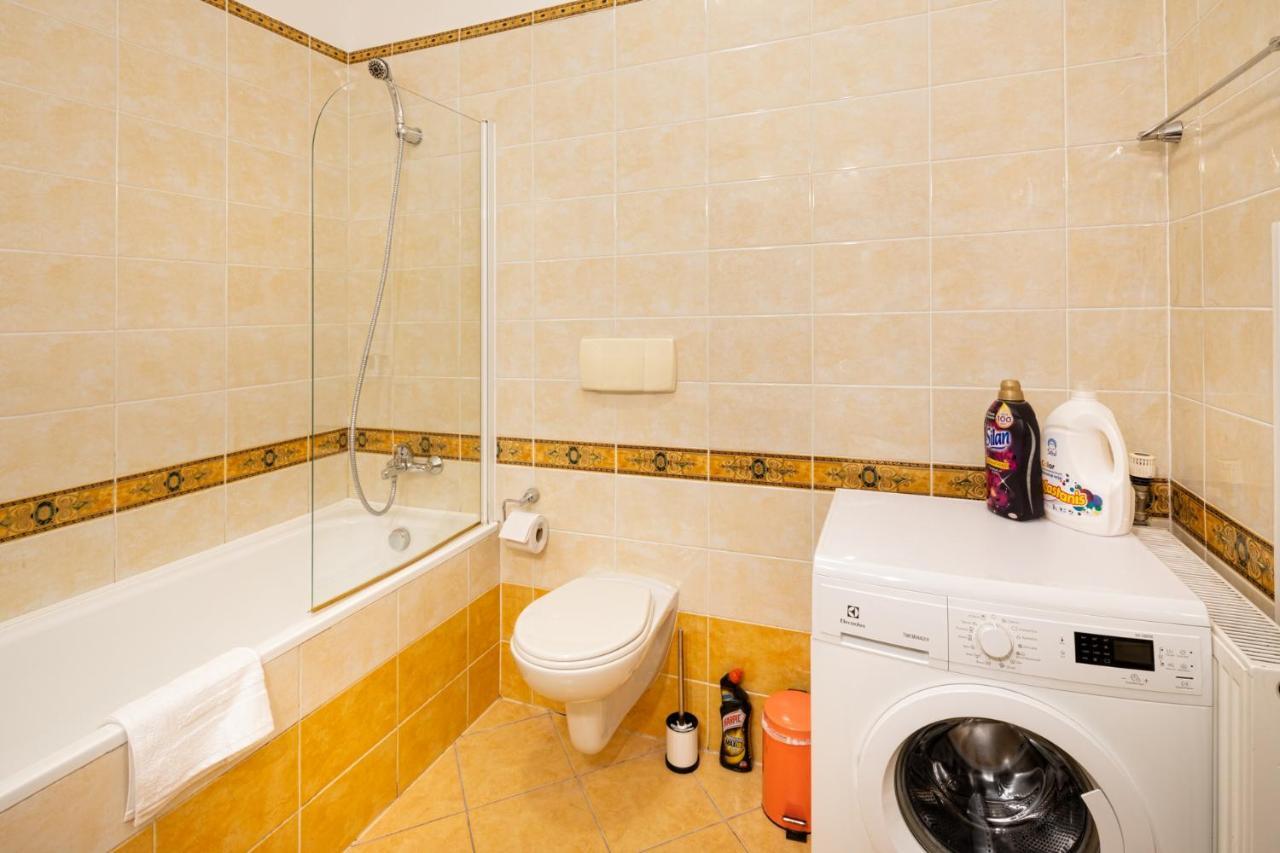 Old Riga Two Floor Palasta Loft Apartment With River View 외부 사진
