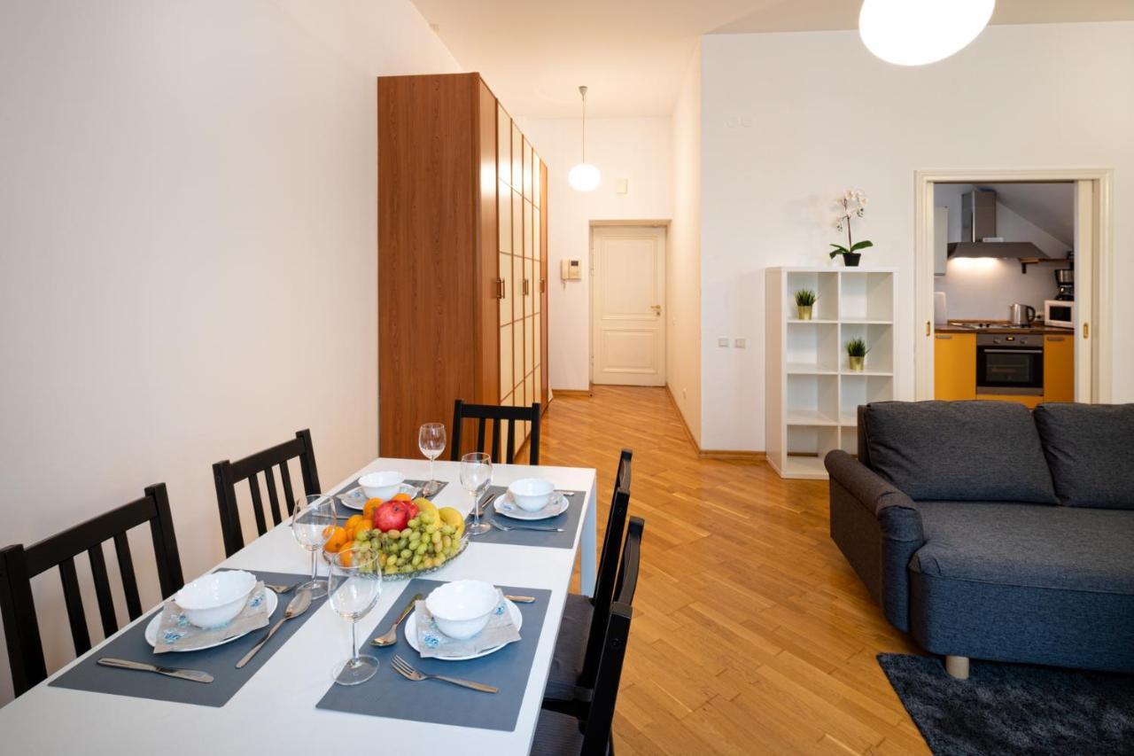 Old Riga Two Floor Palasta Loft Apartment With River View 외부 사진