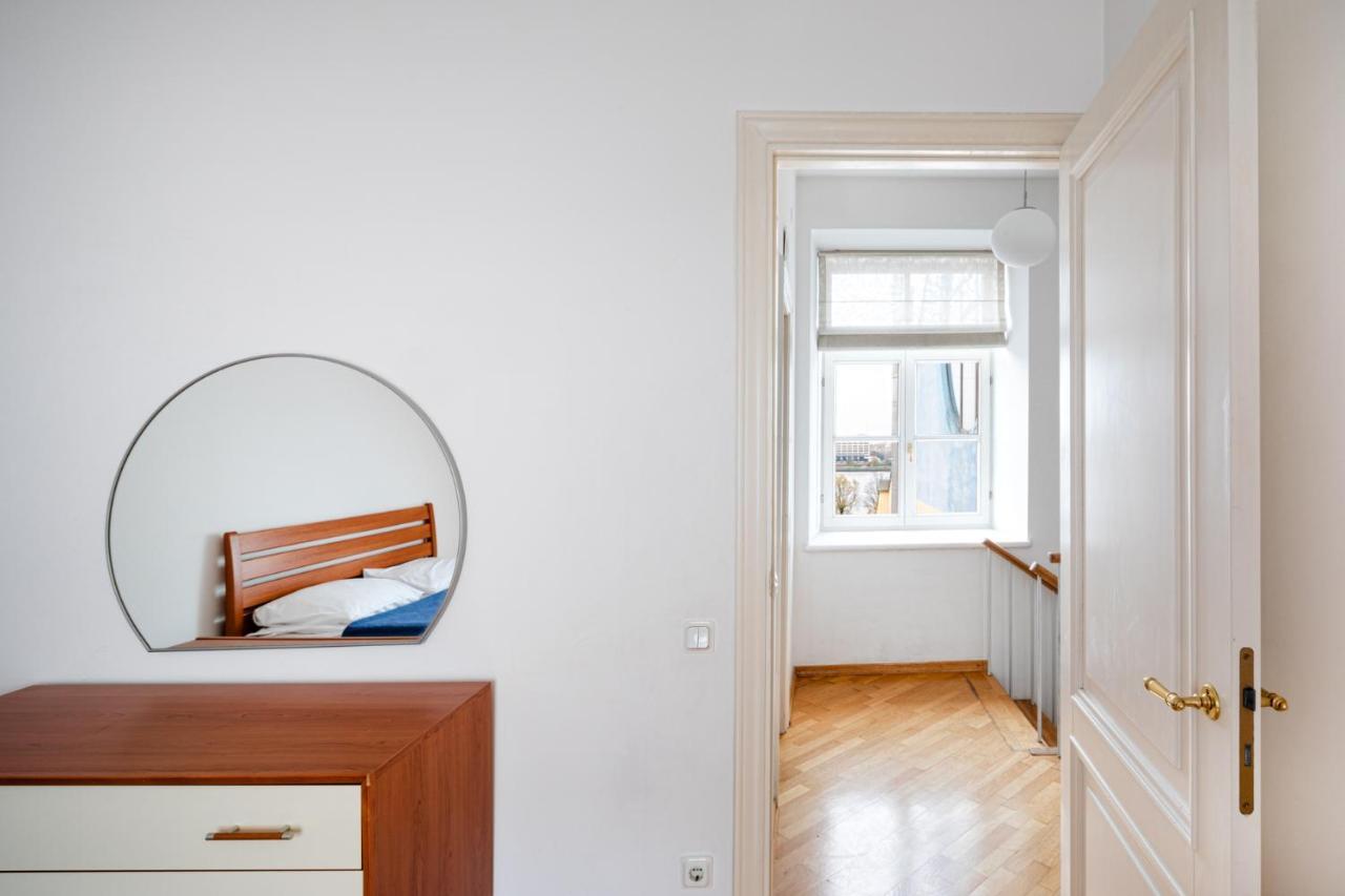 Old Riga Two Floor Palasta Loft Apartment With River View 외부 사진