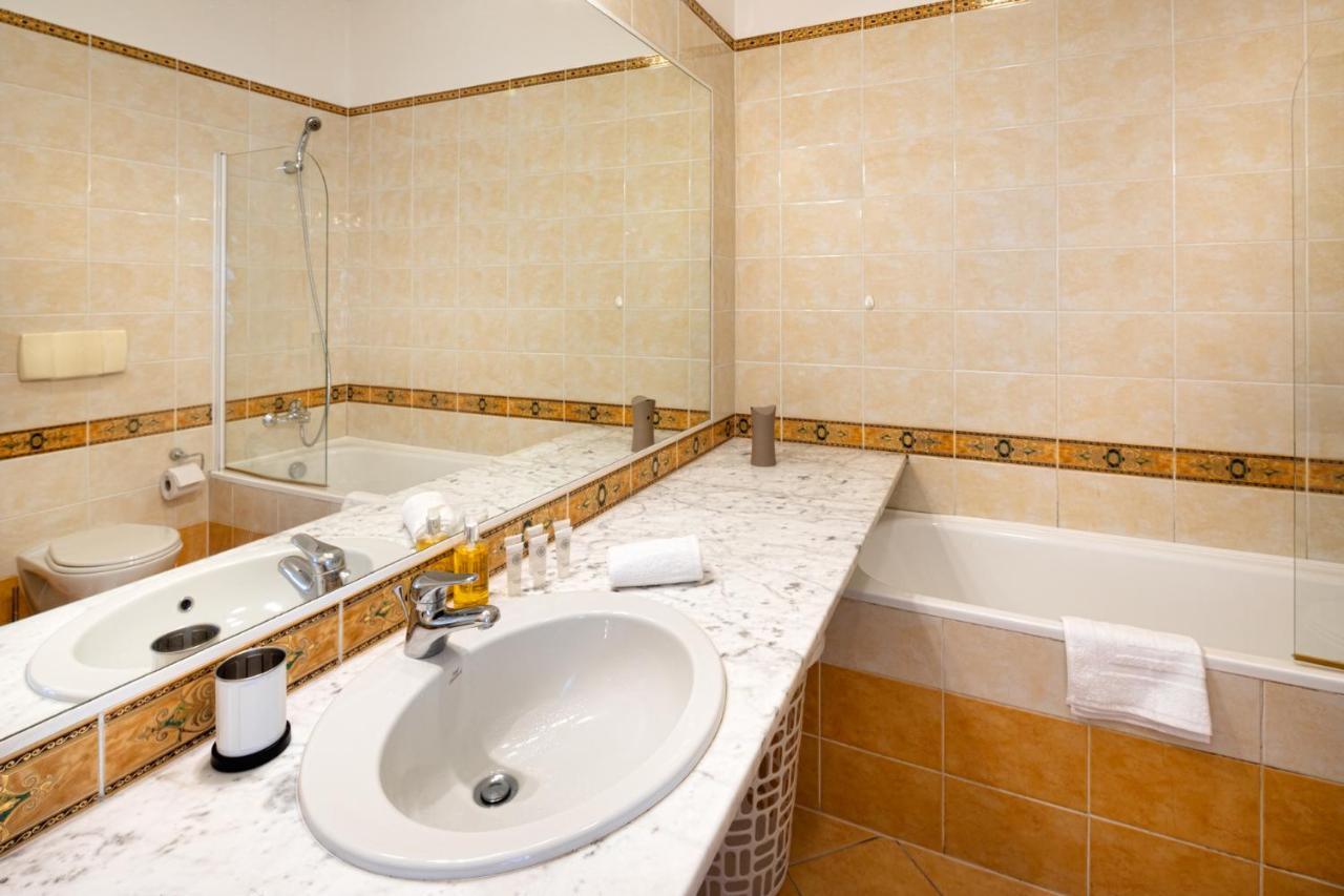 Old Riga Two Floor Palasta Loft Apartment With River View 외부 사진